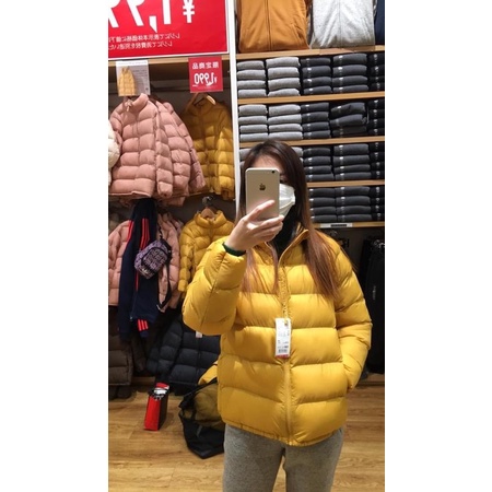 Áo phao nữ màu vàng size S mới chưa mặc