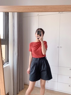 Áo thun nhũ lệch vai