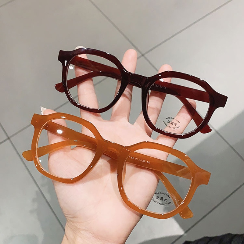 Mắt Kính Gọng Vuông Kiểu Dáng Thời Trang