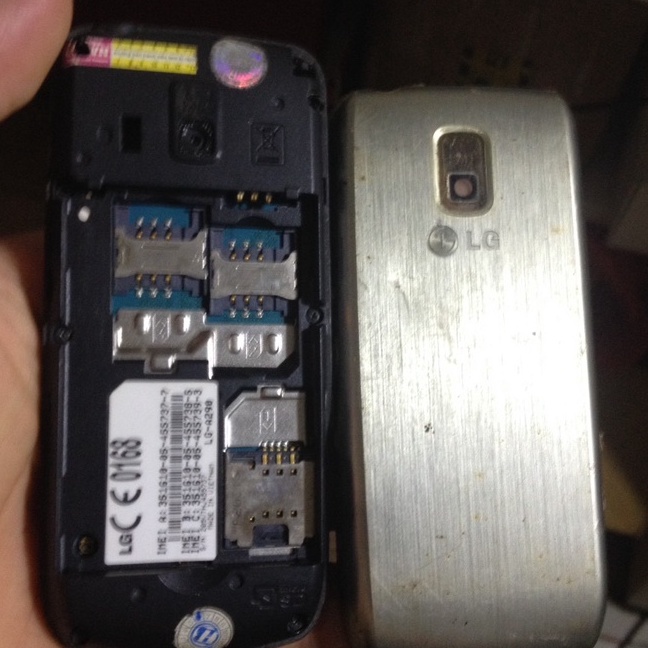Xác LG A290 3 sjm,lên trắng màn,k tét được gì,bán xác anh em lấy linh kiện,làm gì làm