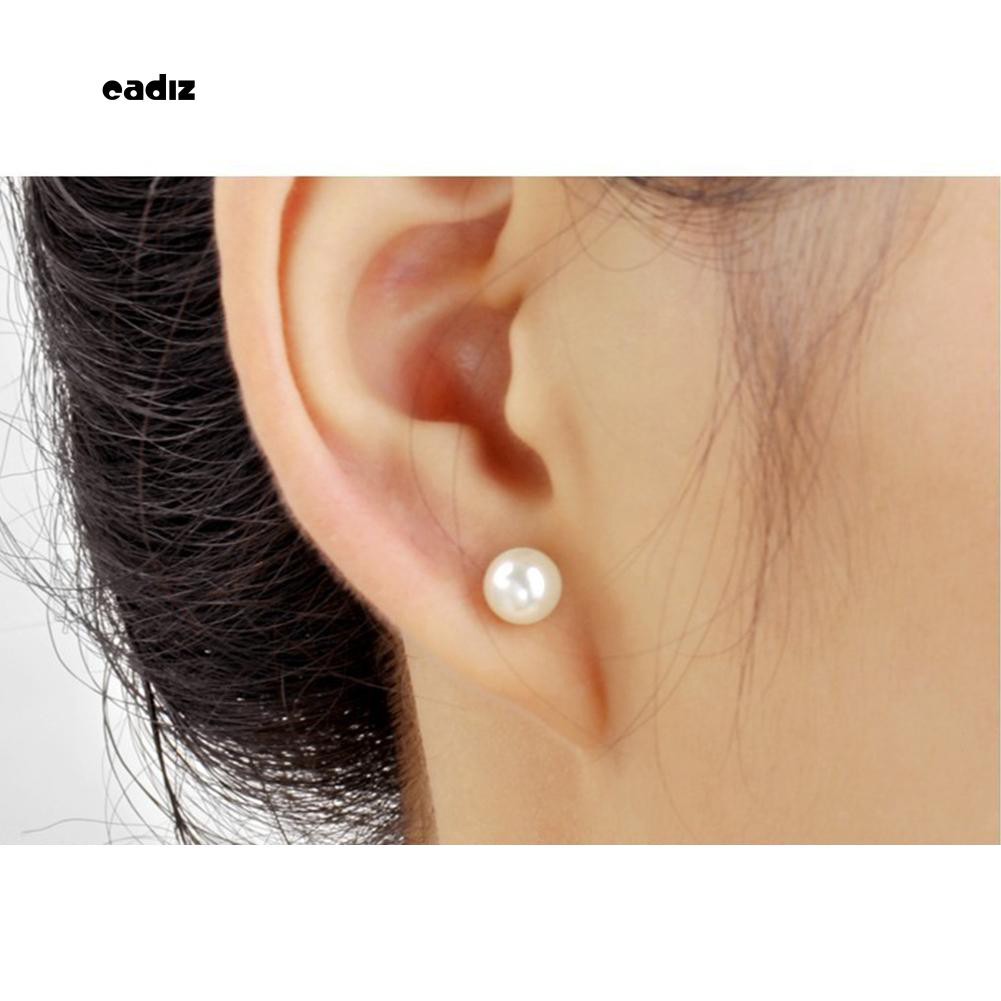 Hoa tai mặt hình tròn đính hạt thiết kế đơn giản