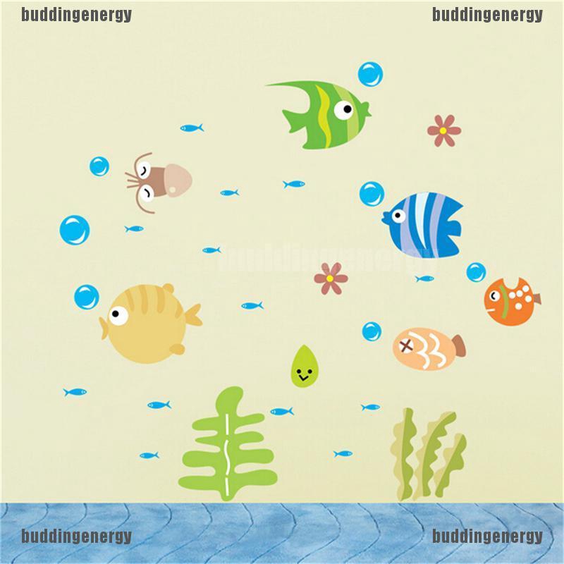 Sticker dán tường họa tiết hình con cá đại dương và bong bóng theo phong cách hoạt hình