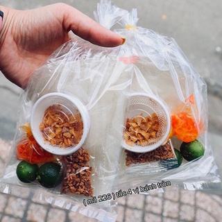   2 phần   Bánh Tráng Phơi Sương bầu dục truyền thống nhà Út kèm Tắc ớt rim Tứ Vị mã 226 