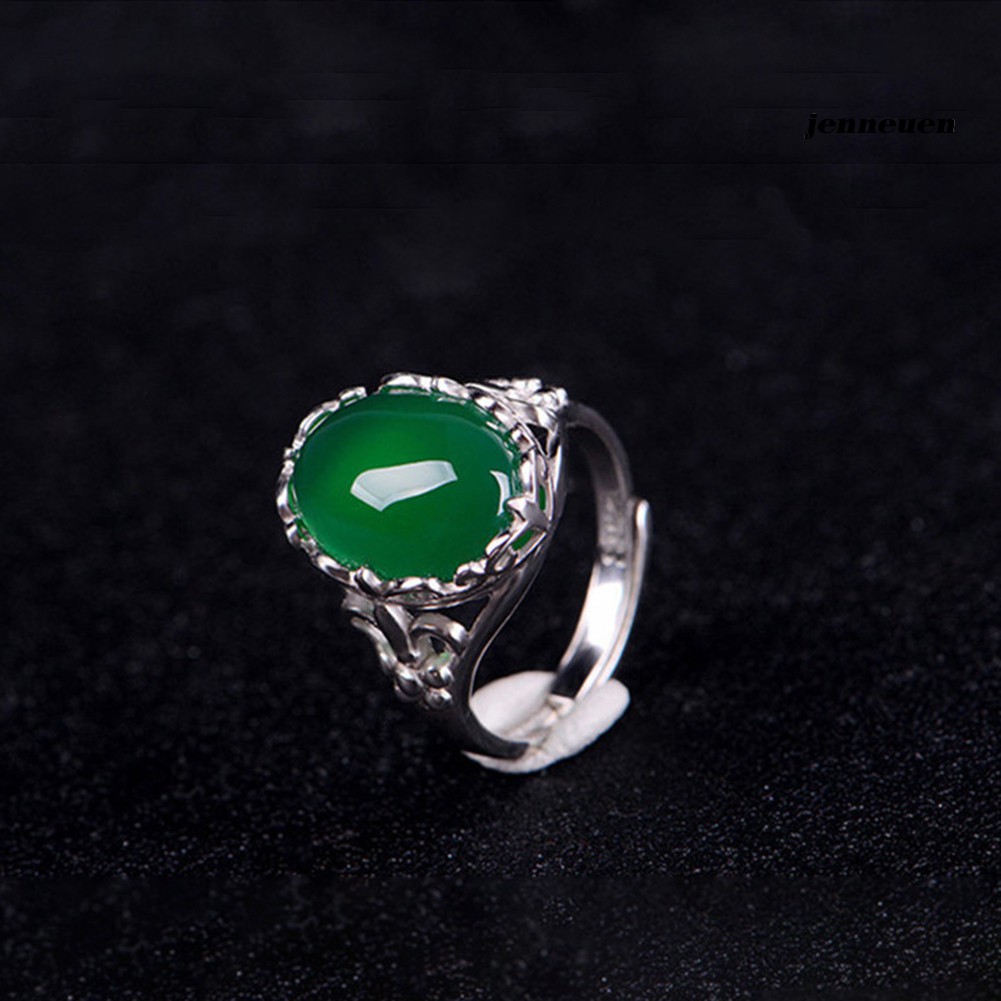 Nhẫn đính ngọc lục bảo nhân tạo phong cách cổ điển dành cho nữ