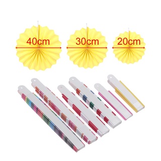 Set quạt trang trí có nhiều màu
