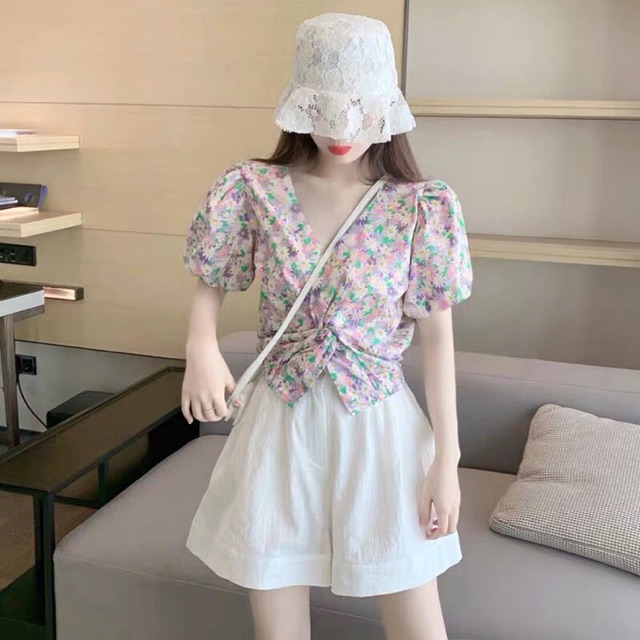 Áo hoa croptop xoắn eo kèm quần