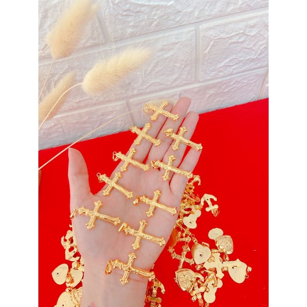 Mặt thánh giá vàng 6k