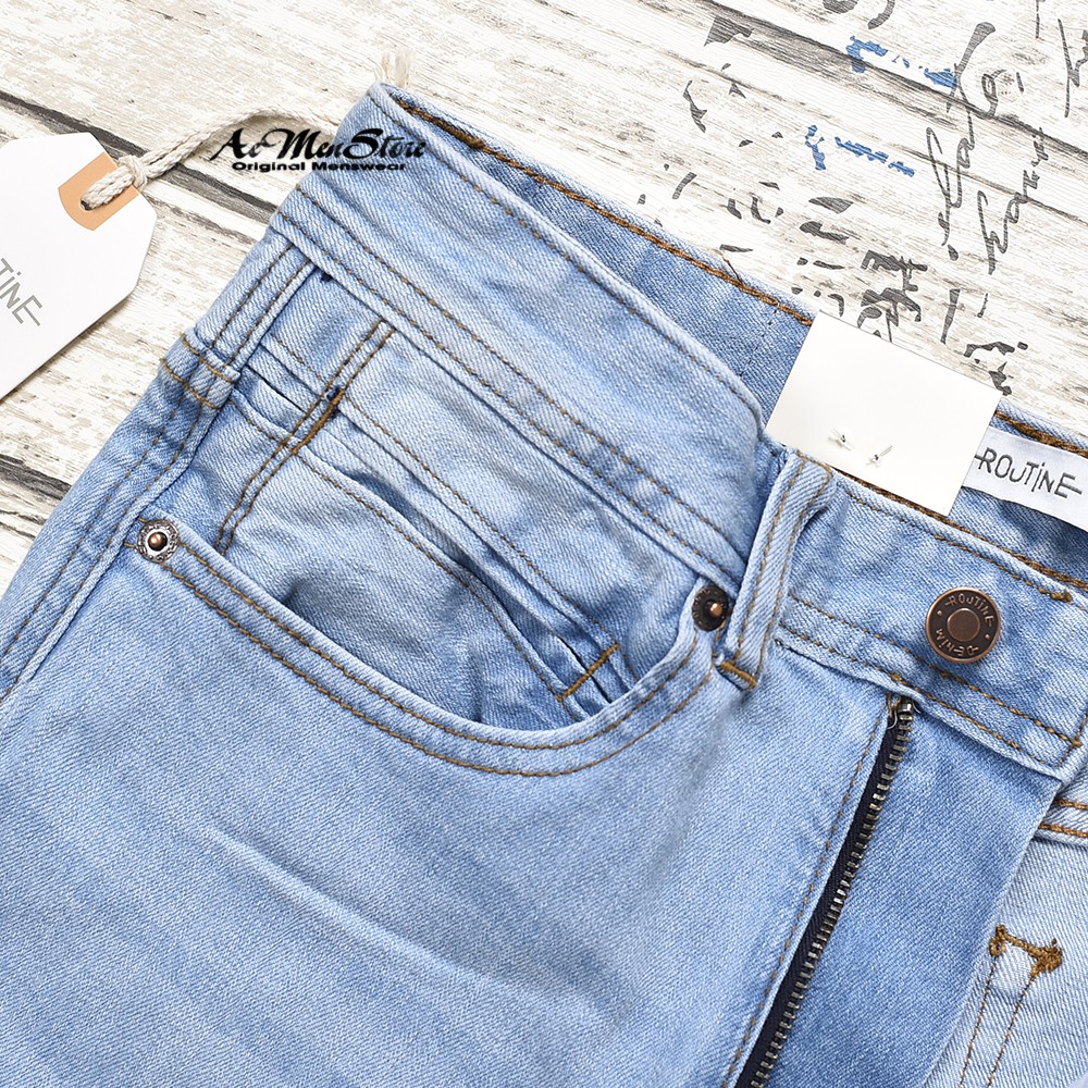 Quần jean nam rách gối xanh nhạt skinny QJRO003-011 của Routine | BigBuy360 - bigbuy360.vn
