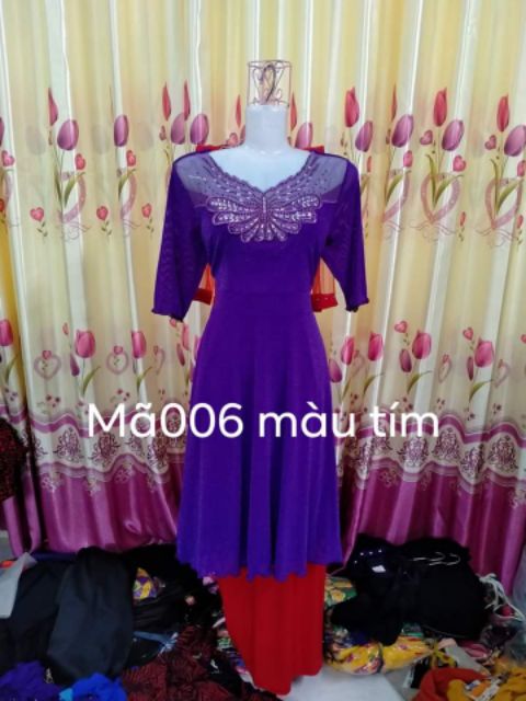 Đầm dạ hội nhũ