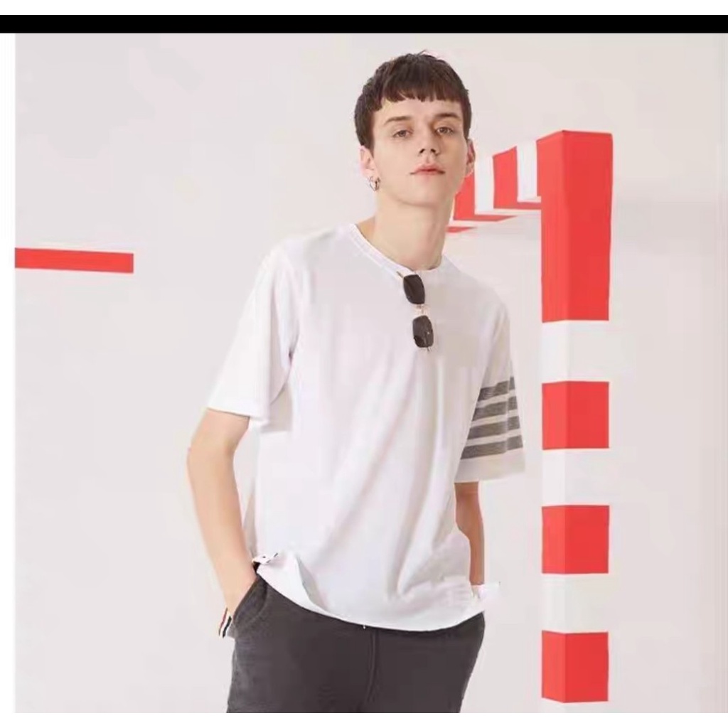 Áo Phông Cổ Tròn Fom Slim Đứng Phối 3 Sọc Vai Siêu Đẹp Cotton Mịn Thoáng Mát Thoải Mái Hoạt Động Hè 2022