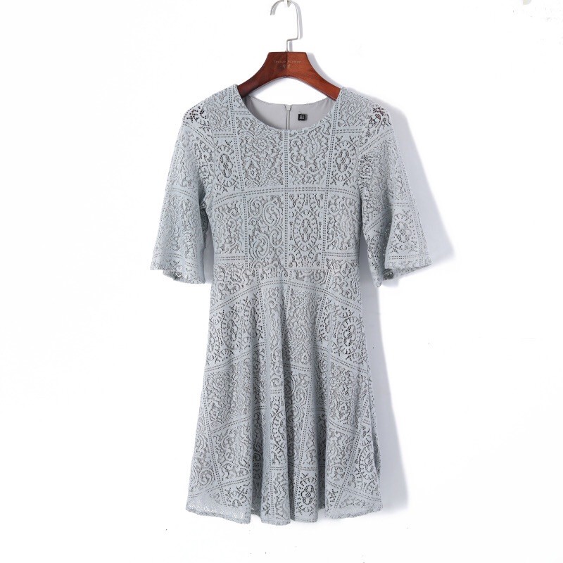 Đầm ren ghi Zara