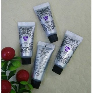 KEM DƯỠNG BẢO VỆ DA ANNA SUI