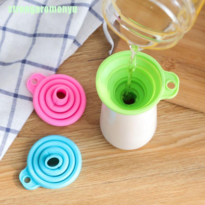 Phễu silicone có thể gập lại tiện dụng cho nhà bếp