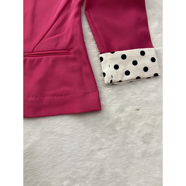 Áo vest hồng phối tay chấm bi Ninomaxx (nút vàng) - Thanh lý vnxk