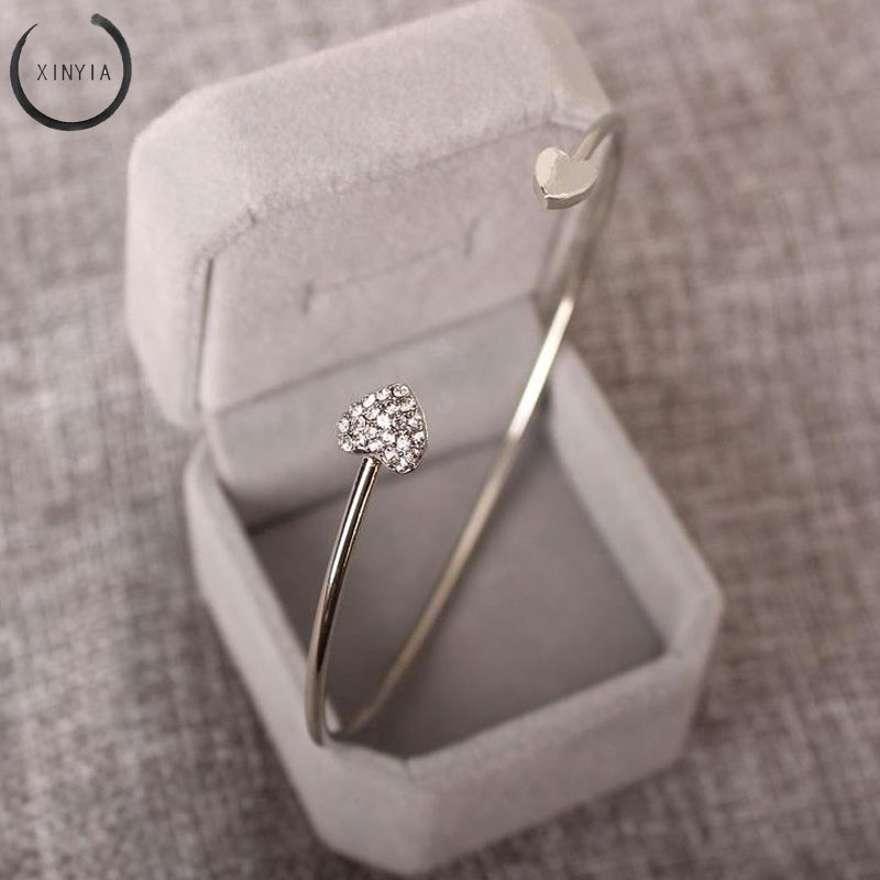 Vòng tay hở mặt hình trái tim đính pha lê thời trang cho nữ