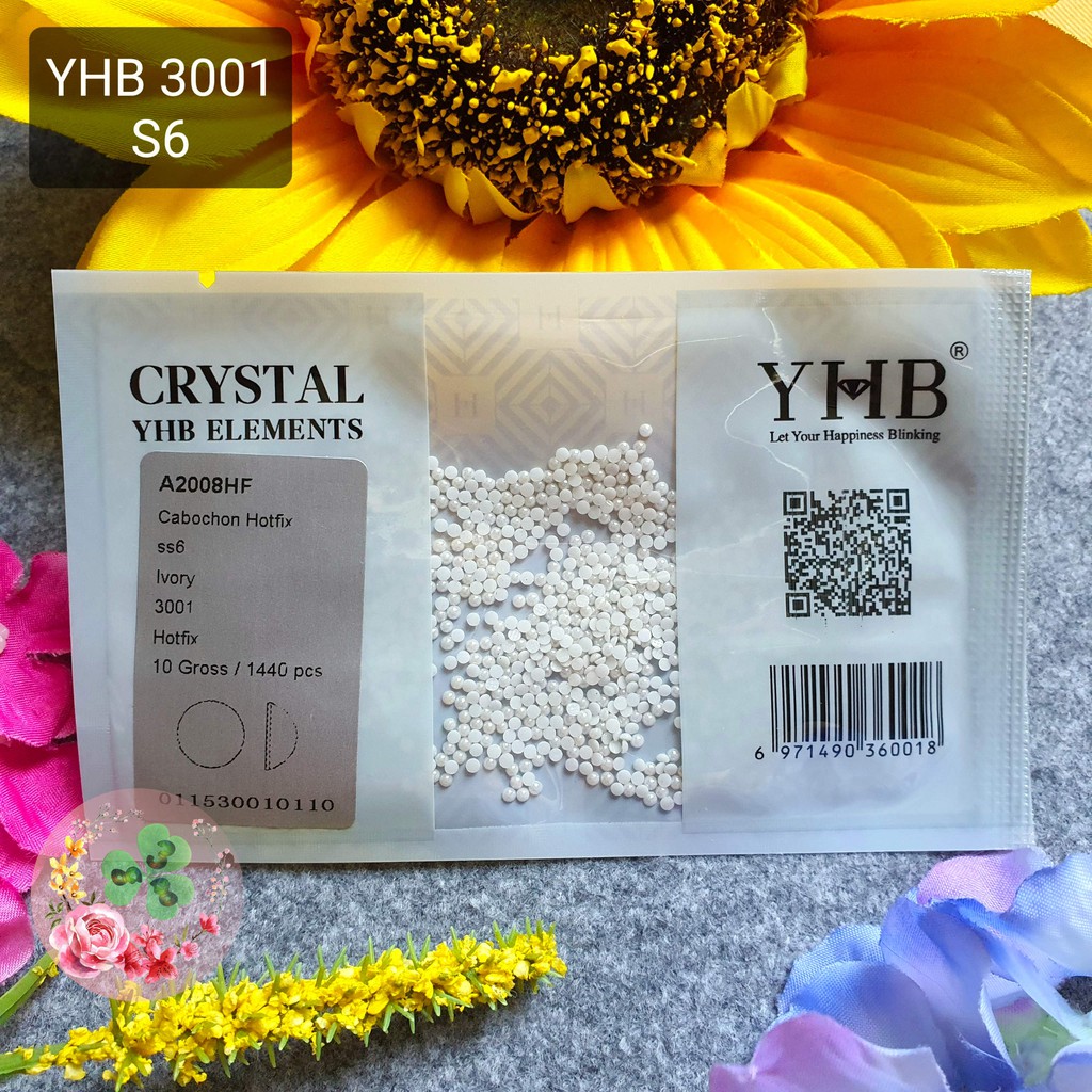 Mã YHB 3001 - Trai nửa màu trắng nhiều size , chuẩn chất lượng, đính dán móng, làm nhụy hoa siêu sang chảnh.