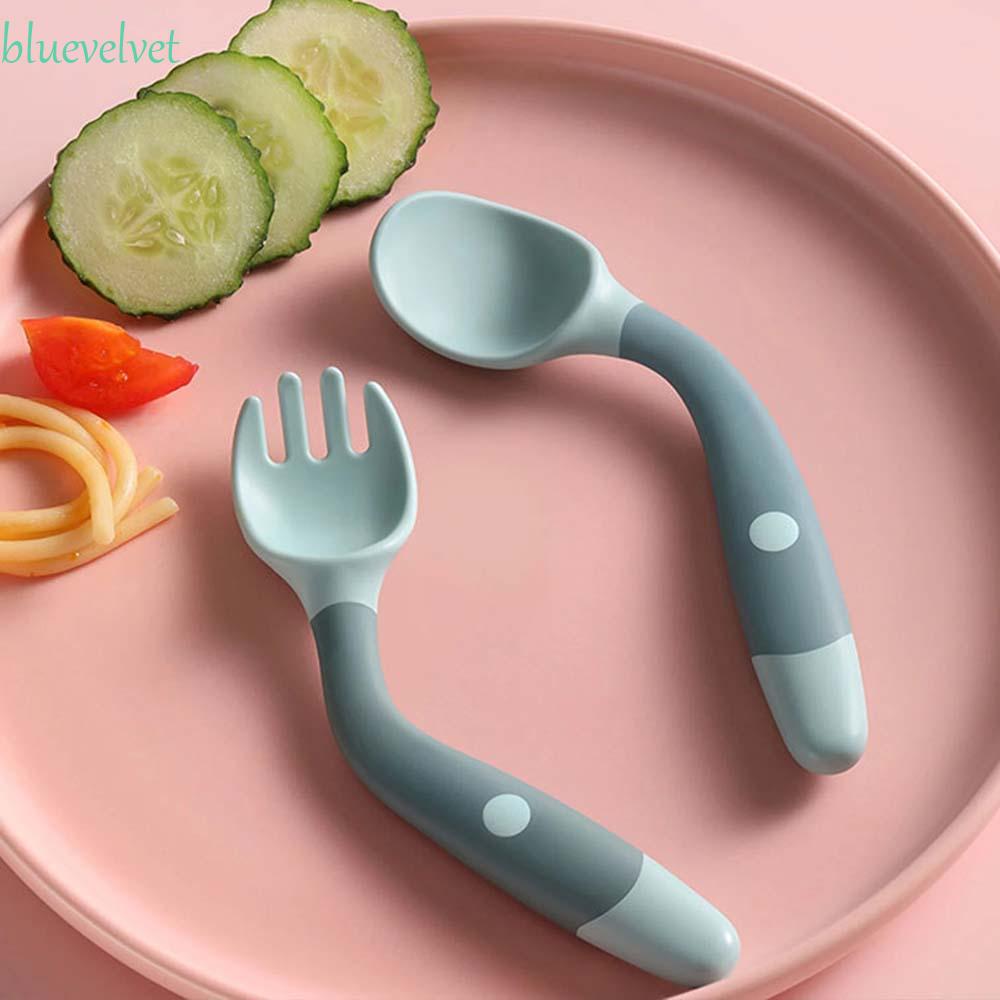 Set thìa và nĩa BLUEVELVET làm từ silicon mềm nhiều màu sắc hỗ trợ cho bé tập ăn