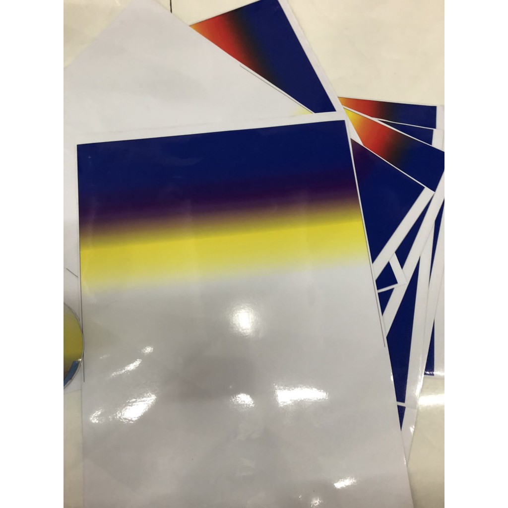 1 Tấm tem dán đèn 7 màu cho xe máy ô tô