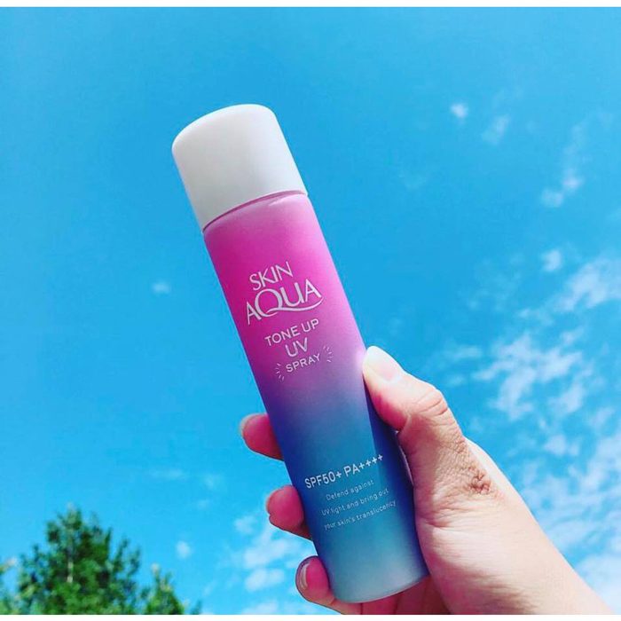 Xịt Chống Nắng SKIN AQUA Tone Up UV SPF50+ PA++++ Lọ 70g