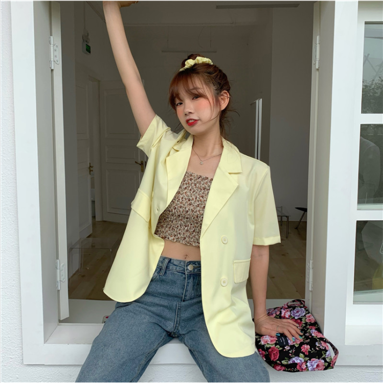 Thin solid color suit jacket female design sense niche Korean version of self-cultivation drape net red professional short-sleeved small suit summer