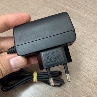 Sạc điện thoại Sony Ericsson zin chính hãng. Phụ kiện điện thoại Sony. (sản phẩm hiếm)