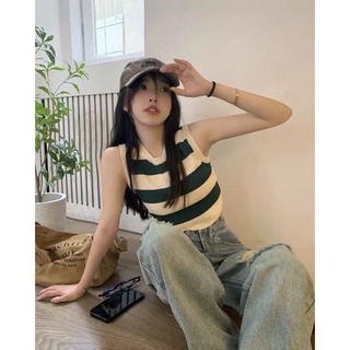 Áo ba lỗ kẻ ngang