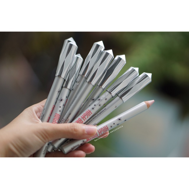 Chì highlight chân mày Benefit