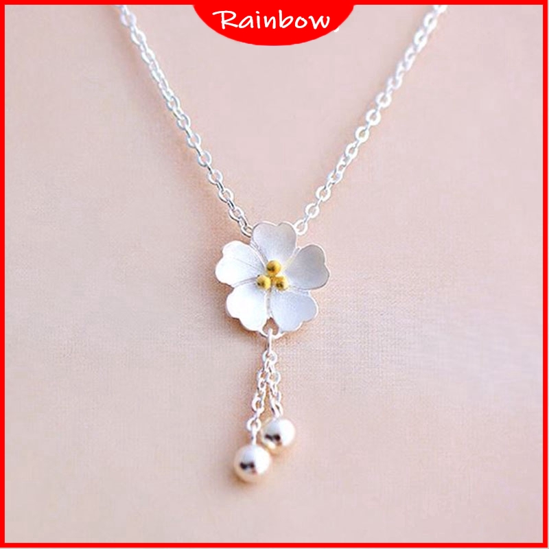 Vòng cổ mặt hình hoa đào phối chuông màu bạc dành cho nữ