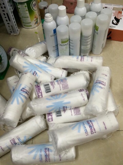 Xit khoáng CAUDALIE 200ml | BigBuy360 - bigbuy360.vn