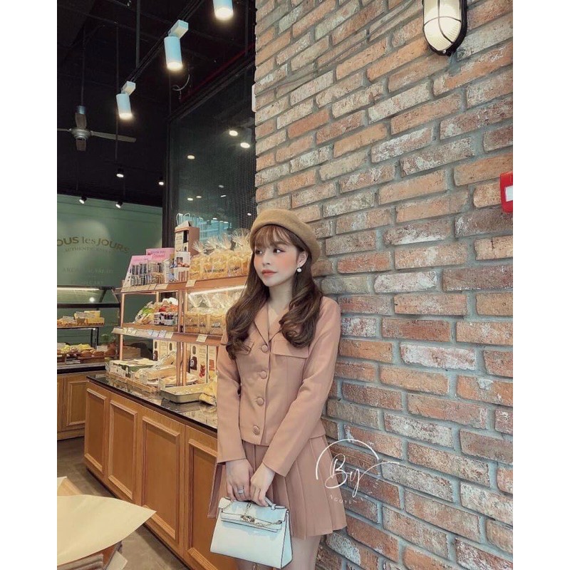 Set áo véc kèm chân váy xếp li hotgirl