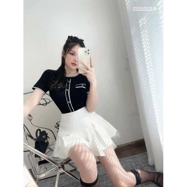 Quần giả váy xếp ly phối lưới