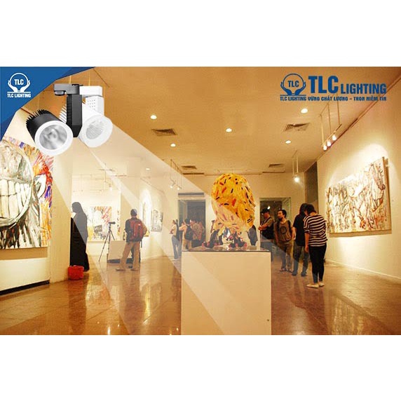 Đèn Rọi Ray Đường Ray Cửa Hàng Quần, ĐÈN LED RỌI RAY TAM CẤP 2018 góc chiếu một cách linh hoạt, tạo cảm giác dễ chịu