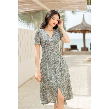 Đầm hoa cổ V đắp
