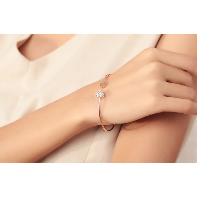 Vòng tay nữ Hàn Quốc siêu nữ tính đính đá sang trọng | BigBuy360 - bigbuy360.vn