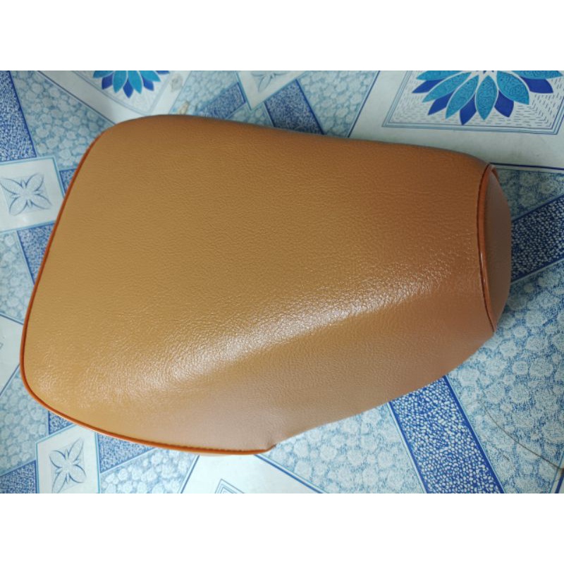 Yên trước màu xe cub