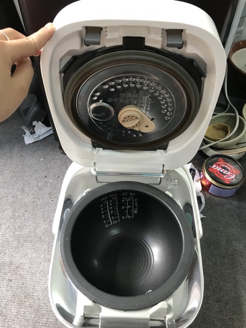 Nồi cơm điện Nội địa Nhật Toshiba RC-10vxe1