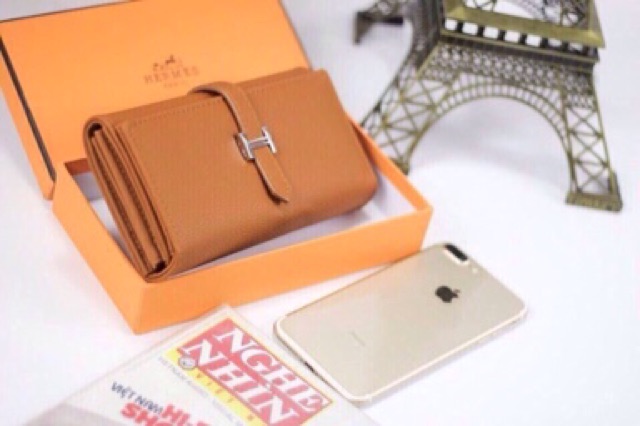 Ví nắp cài sang chảnh kèm hộp đựng