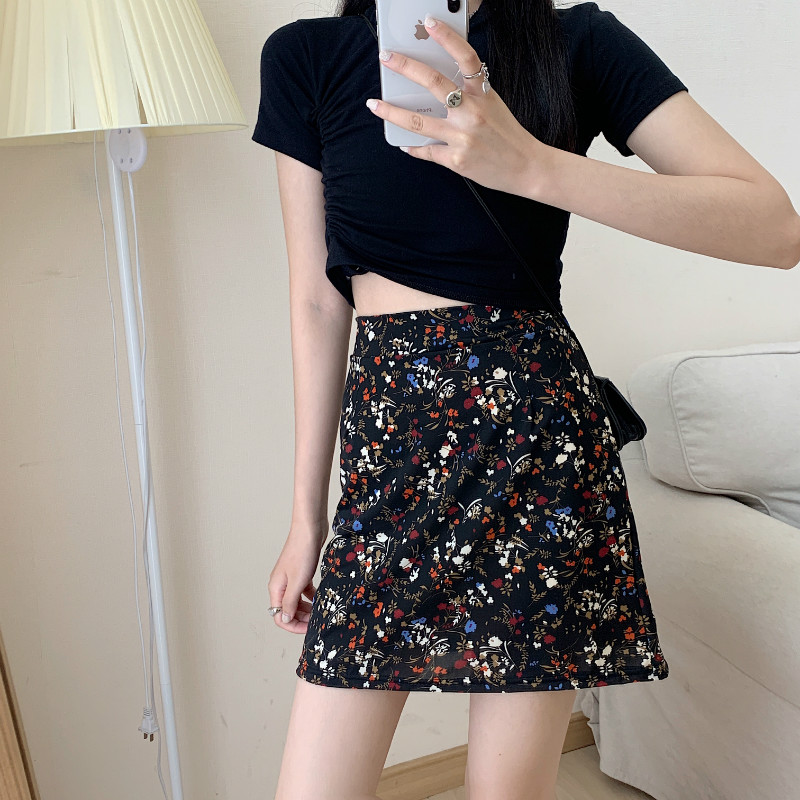 Chân Váy Mini Lưng Cao Màu Tím Phối Họa Tiết Hoa Thời Trang Mùa Hè 2021 | BigBuy360 - bigbuy360.vn