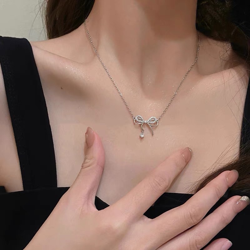 Vòng cổ Mặt Hình Nơ Đính Kim Cương Thời Trang Hàn Quốc Cho Nữ