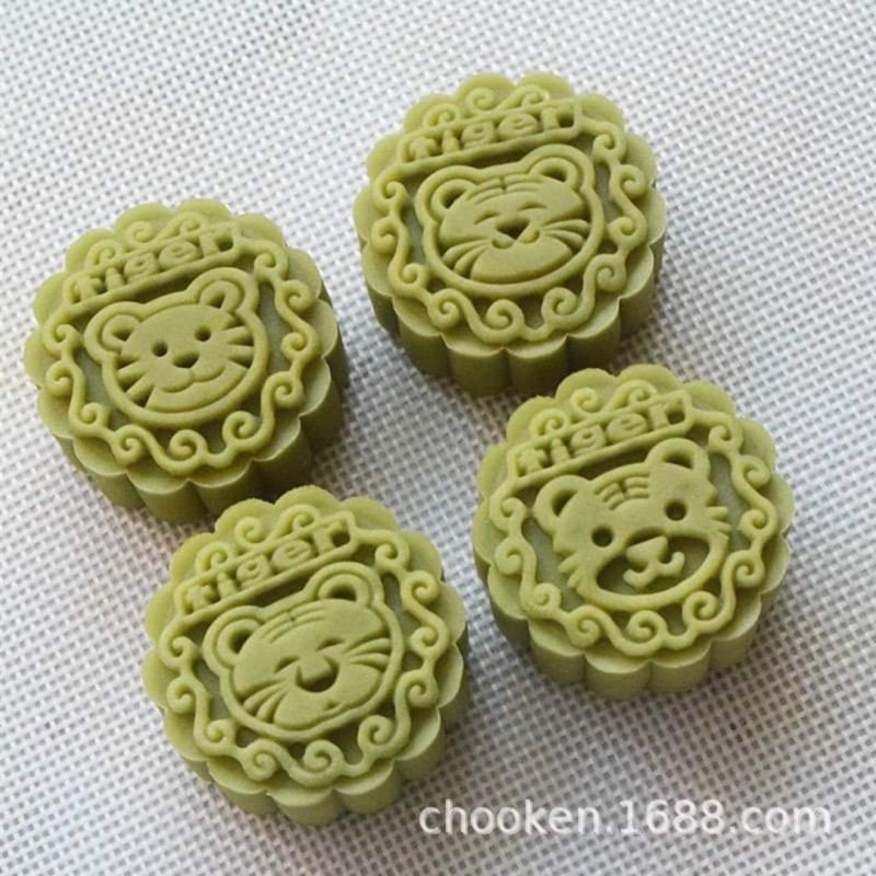Khuôn trung thu lò xo 50g 4 mặt bánh - Khuôn bánh dứa  nhiều mẫu