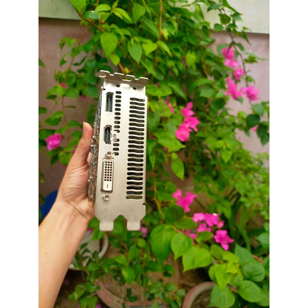 card màn hình đồ họa và chơi game vga rx 560 4gb đẹp như new | BigBuy360 - bigbuy360.vn
