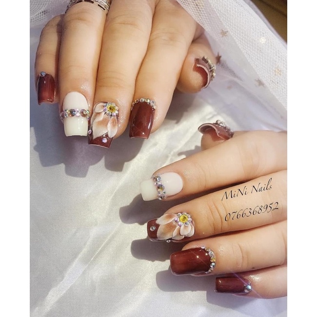 NAIL BOX MẪU NAIL THIẾT KẾ TỰ TAY SHOP LÀM CHUẨN FORM. 👉👉👉CHẤT LƯỢNG KHÁC XA VỚI MÓNG GIẢ GIA CÔNG CỦA XƯỞNG NHÉ !