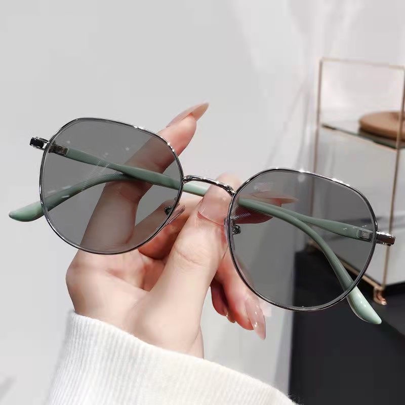 kính đổi màu +mắt kính cận 0.5~6.0 ,Kính mắt  gọng tròn tròng đổi Màu chống ánh sáng xanh cho nam và nữ,kính nữ thời trang, Kính máy tính，gọng kính tròn kim loại cận nữ