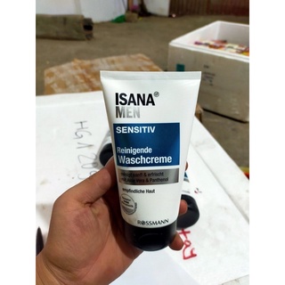 Sữa rửa mặt nam Isana Men Waschgel Fresh