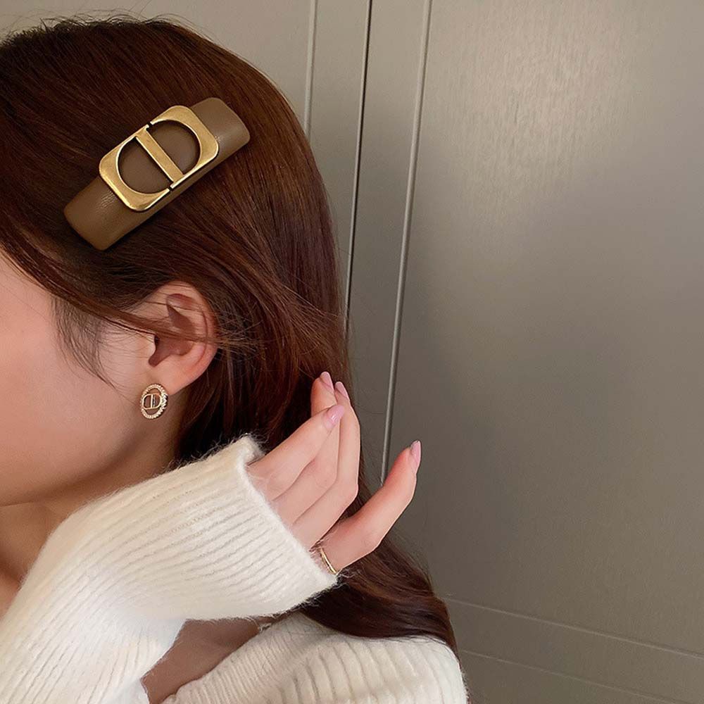 Kẹp tóc hình vuông / chữ D bằng xốp nhiều màu thời trang Hàn Quốc cá tính cho nữ