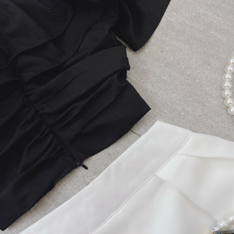 SET ÁO ĐEN BÈO BẸT + CHÂN VÁY TRẮNG MS372