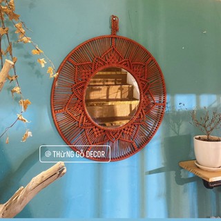 Gương macrame hoa sen màu cam đất