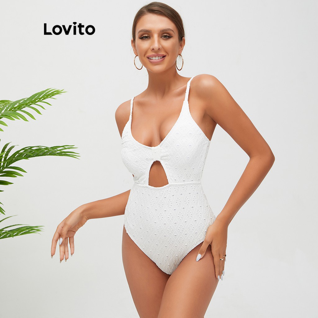 Bikini Lovito thiết kế hở lưng có nơ thắt sau lưng phong cách Boho L15X063 (màu trắng)