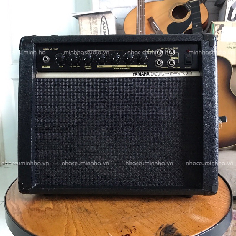 YAMAHA AR-1500 guitar amplifier, hàng chính hãng cho guitar điện