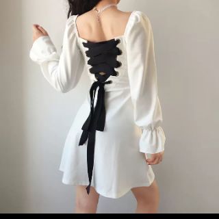 [SALE] ĐẦM ĐAN DÂY SAU LƯNG